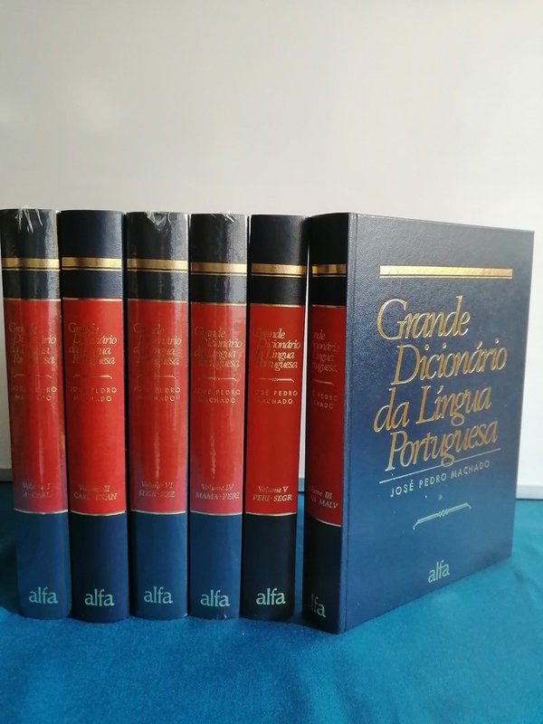 Grande Dicionário de Língua Portuguesa 5 Vols.